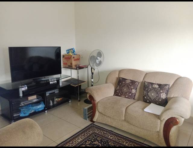 4 BEDROOM FREEHOLD FOR SALE IN HAYFIELDS